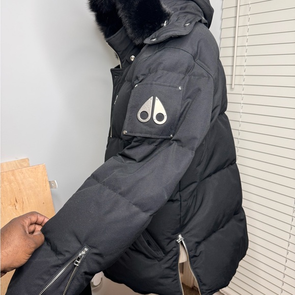 Moose Knuckles coat - Picture 8 of 13